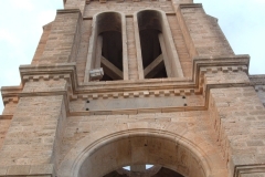 le-clocher-et-la-statue-de-la-vierge-1