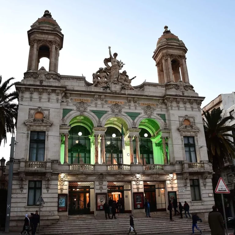 Hafid Boualem défend le théâtre d&rsquo;Oran