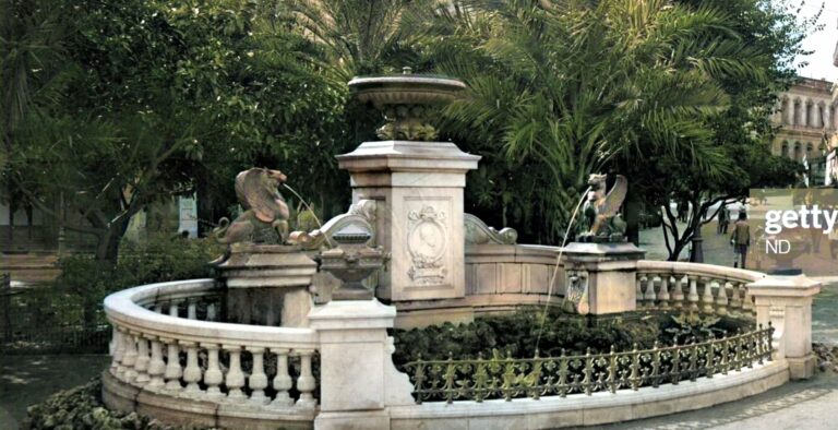 Auguste Aucour donne 500 francs pour qu&rsquo;on n&rsquo;oublie pas de lui construire un monument