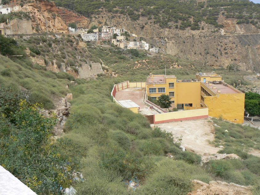 Oran - La place Emerat dans le vieux quartier de la Marine entièrement rasé
