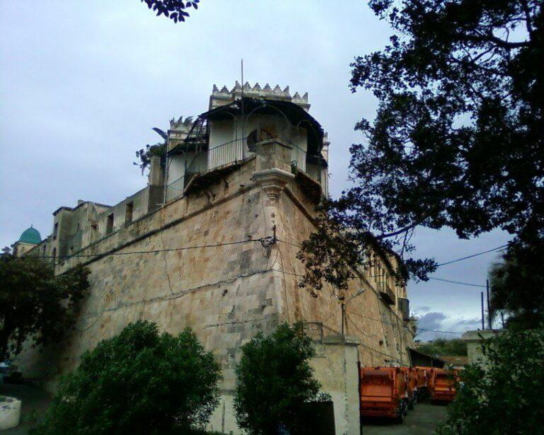 Portes et fortifications à Oran : trois cartes pour prendre ses repères